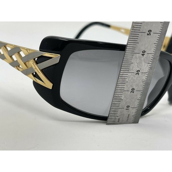 SALVATORE FERRAGAMO VINTAGE SUNGLASSES Black Gold 62 [] 18-120 ITALY
